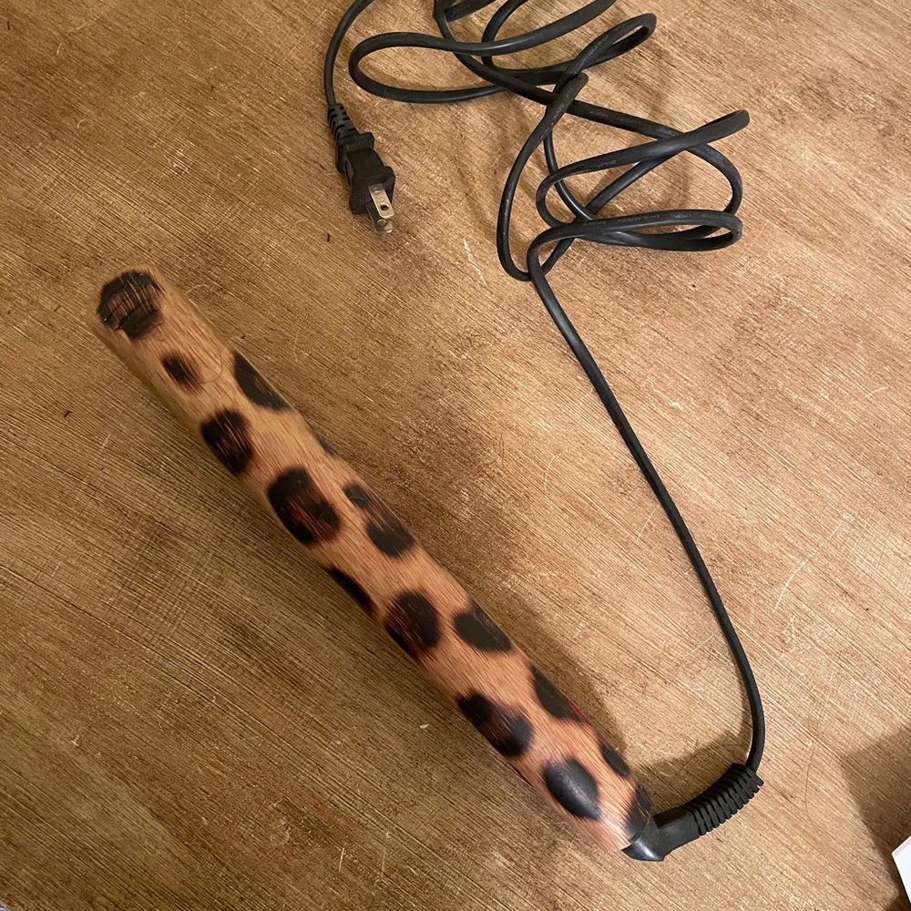 HOT TOOLS CHEETAH STRAIGHTENER
